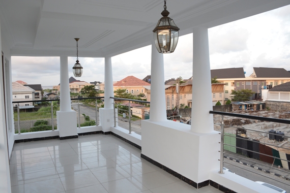 photo-linda ikeji's pent house terrace - banana island